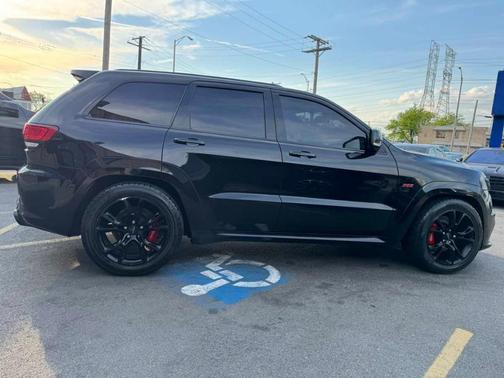 Diamond Black 2017 Jeep Grand Cherokee SRT