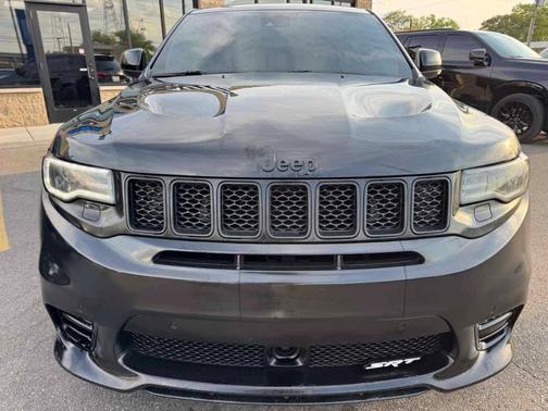 Diamond Black 2017 Jeep Grand Cherokee SRT