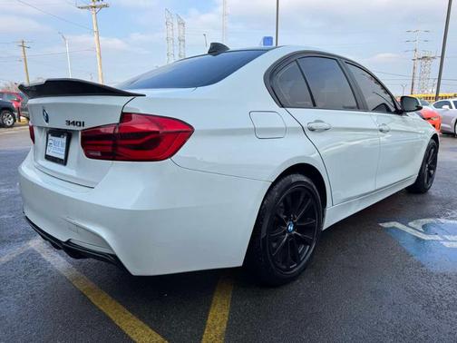 2018 BMW 320 i xDrive