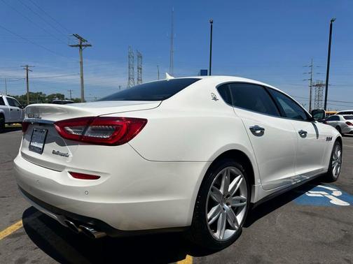 2016 Maserati Quattroporte S