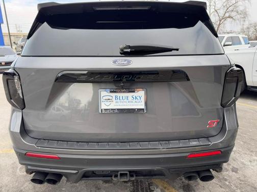 2022 Ford Explorer ST