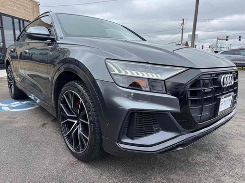 Daytona Gray Pearl Effect 2021 Audi Q8 55 Premium Plus