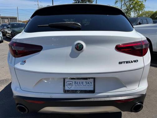 Alfa White 2018 Alfa Romeo Stelvio Ti