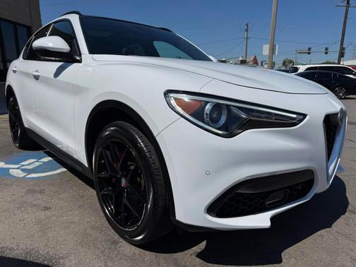 Alfa White 2018 Alfa Romeo Stelvio Ti