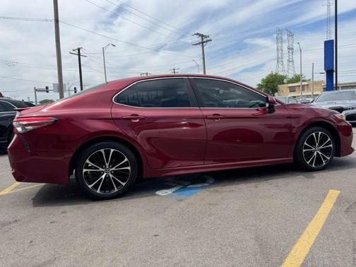 Ruby Flare Pearl 2018 Toyota Camry SE