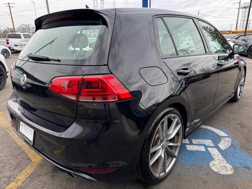 Deep Black Pearl Effect 2017 Volkswagen Golf R 4-Door