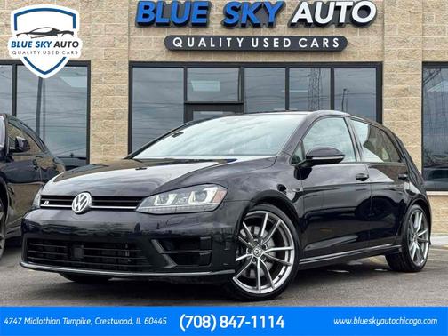Deep Black Pearl Effect 2017 Volkswagen Golf R 4-Door