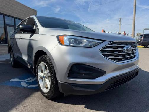 2021 Ford Edge SE