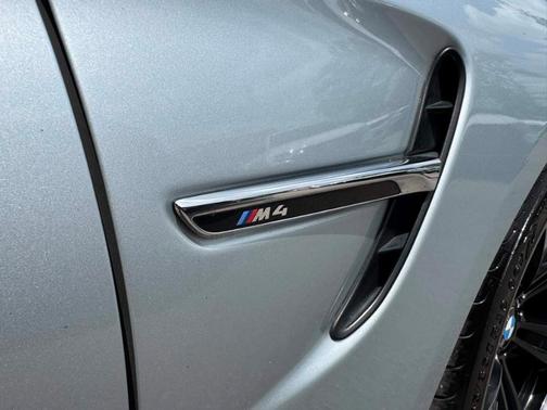Silverstone Metallic 2015 BMW M4 Base