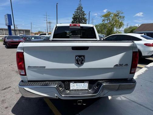 2018 RAM 1500 SLT