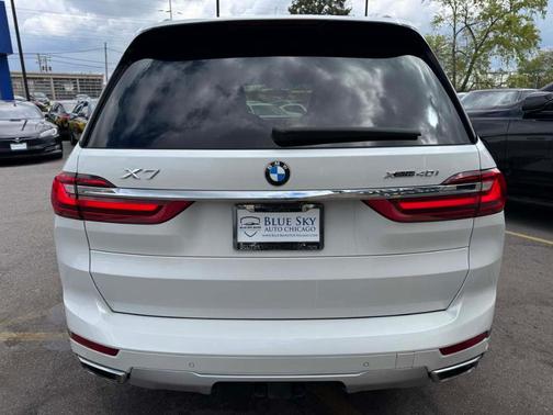 Mineral White Metallic 2020 BMW X7 xDrive40i