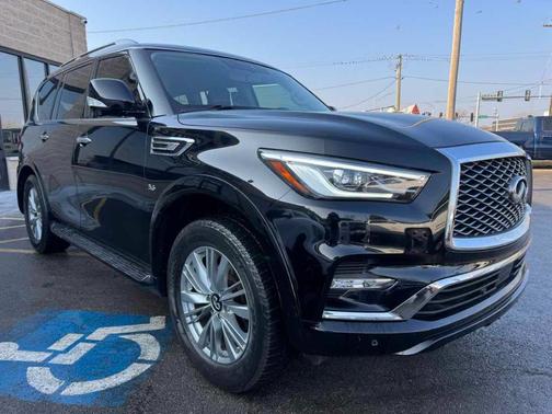 2019 INFINITI QX80 Luxe