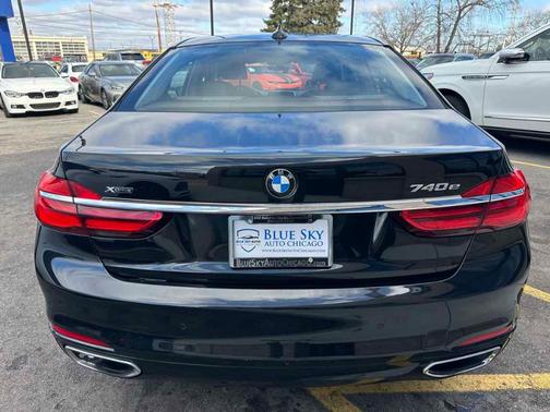 2017 BMW 740e xDrive iPerformance