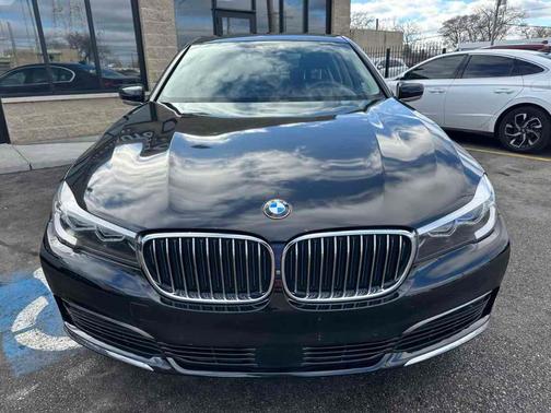 2017 BMW 740e xDrive iPerformance
