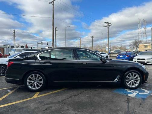 2017 BMW 740e xDrive iPerformance