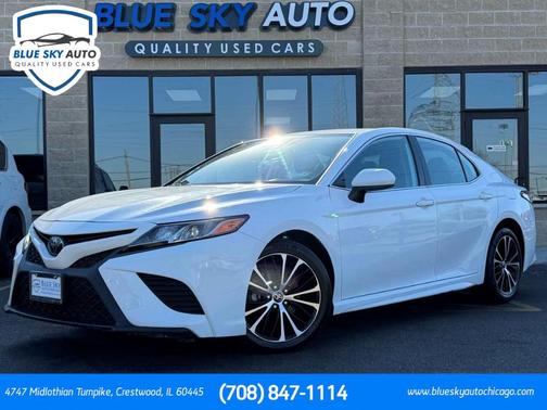 2020 Toyota Camry SE