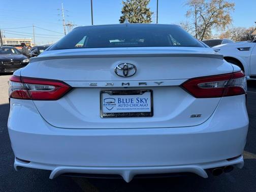 2020 Toyota Camry SE