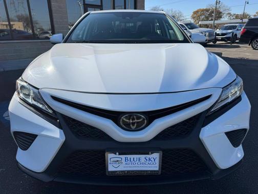 2020 Toyota Camry SE