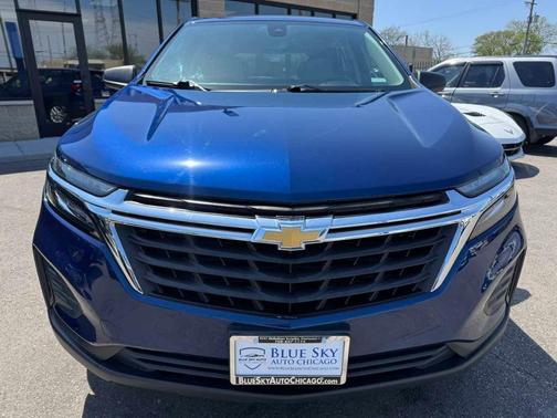 Blue Glow Metallic 2022 Chevrolet Equinox LS