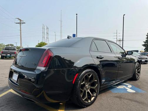 2017 Chrysler 300 S
