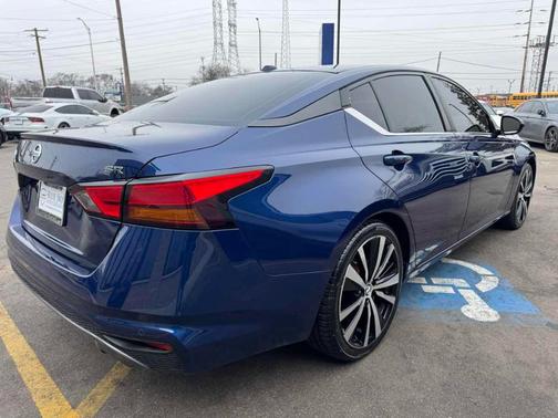 2020 Nissan Altima 2.5 SR