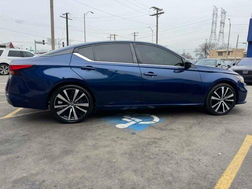 2020 Nissan Altima 2.5 SR