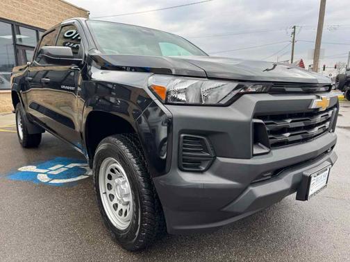 2023 Chevrolet Colorado WT