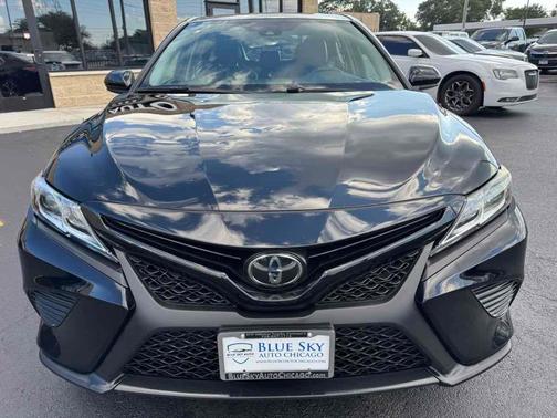 Midnight Black Metallic 2019 Toyota Camry SE