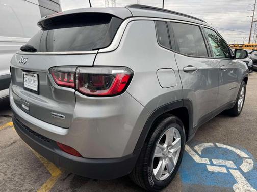 2022 Jeep Compass Latitude