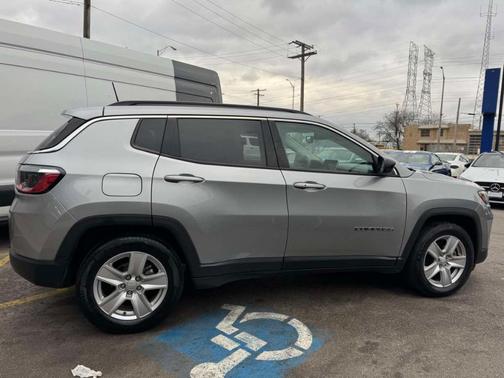 2022 Jeep Compass Latitude