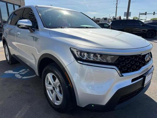 Sparkling Silver 2021 Kia Sorento LX