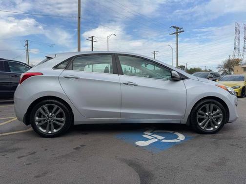 2016 Hyundai Elantra GT Base