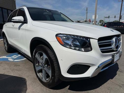 Polar White 2016 Mercedes-Benz GLC-Class GLC 300 4MATIC