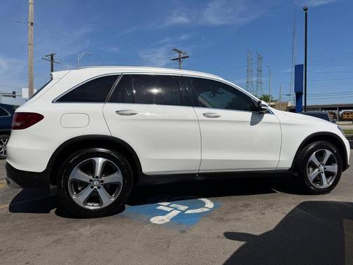 Polar White 2016 Mercedes-Benz GLC-Class GLC 300 4MATIC