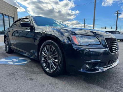 2014 Chrysler 300C John Varvatos Luxury