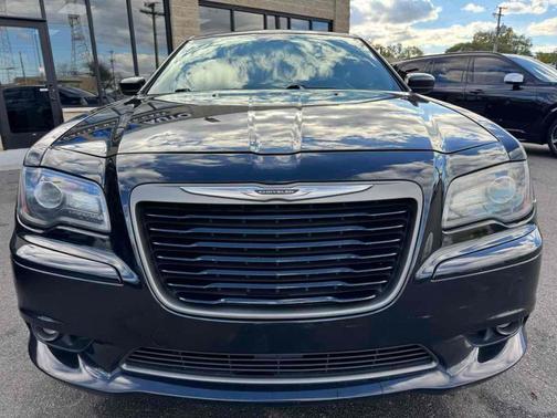 2014 Chrysler 300C John Varvatos Luxury