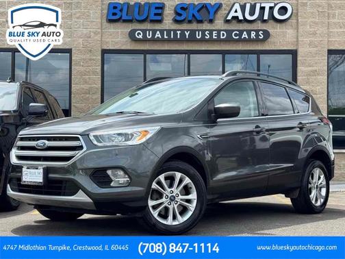 Magnetic Metallic 2017 Ford Escape SE
