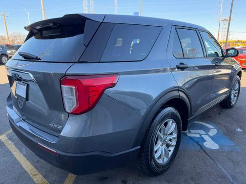 2021 Ford Explorer Base