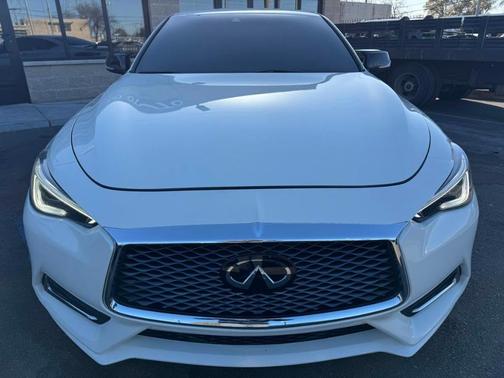 2019 INFINITI Q60 3.0t LUXE