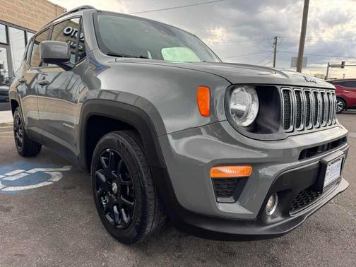 Sting Gray Clearcoat 2021 Jeep Renegade Latitude