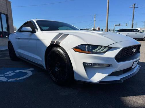 2019 Ford Mustang EcoBoost