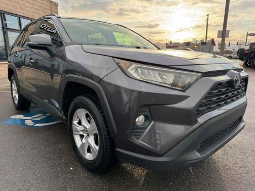 Magnetic Gray Metallic 2019 Toyota RAV4 XLE