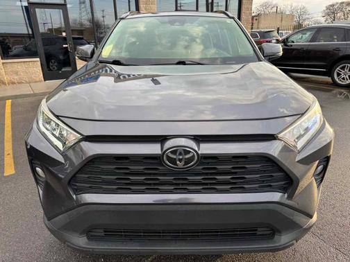 Magnetic Gray Metallic 2019 Toyota RAV4 XLE