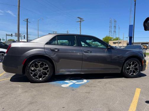 Granite Crystal Clearcoat Metallic 2017 Chrysler 300 S