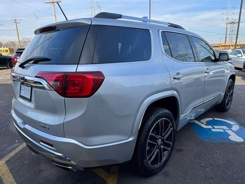 2019 GMC Acadia Denali