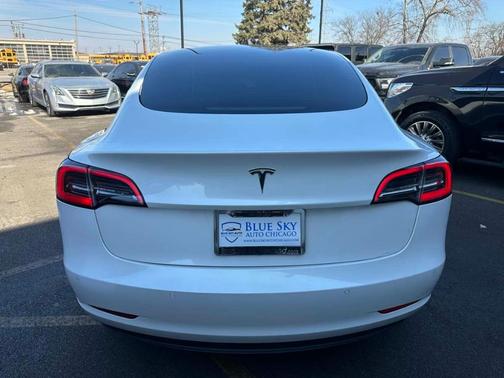 2021 Tesla Model 3 Standard Range Plus