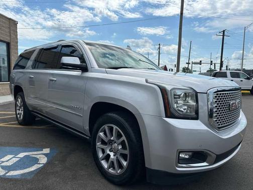 2017 GMC Yukon XL Denali