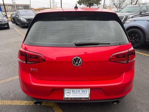 2017 Volkswagen Golf GTI SE 4-Door