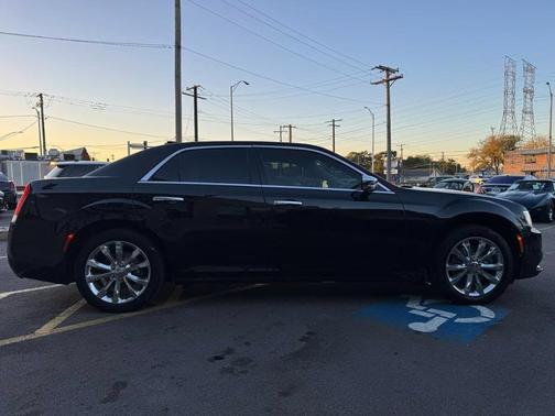 2018 Chrysler 300 Limited