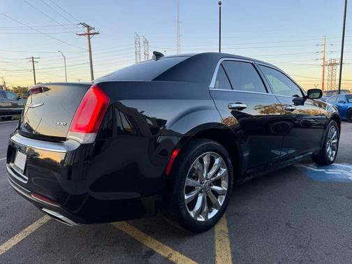 2018 Chrysler 300 Limited